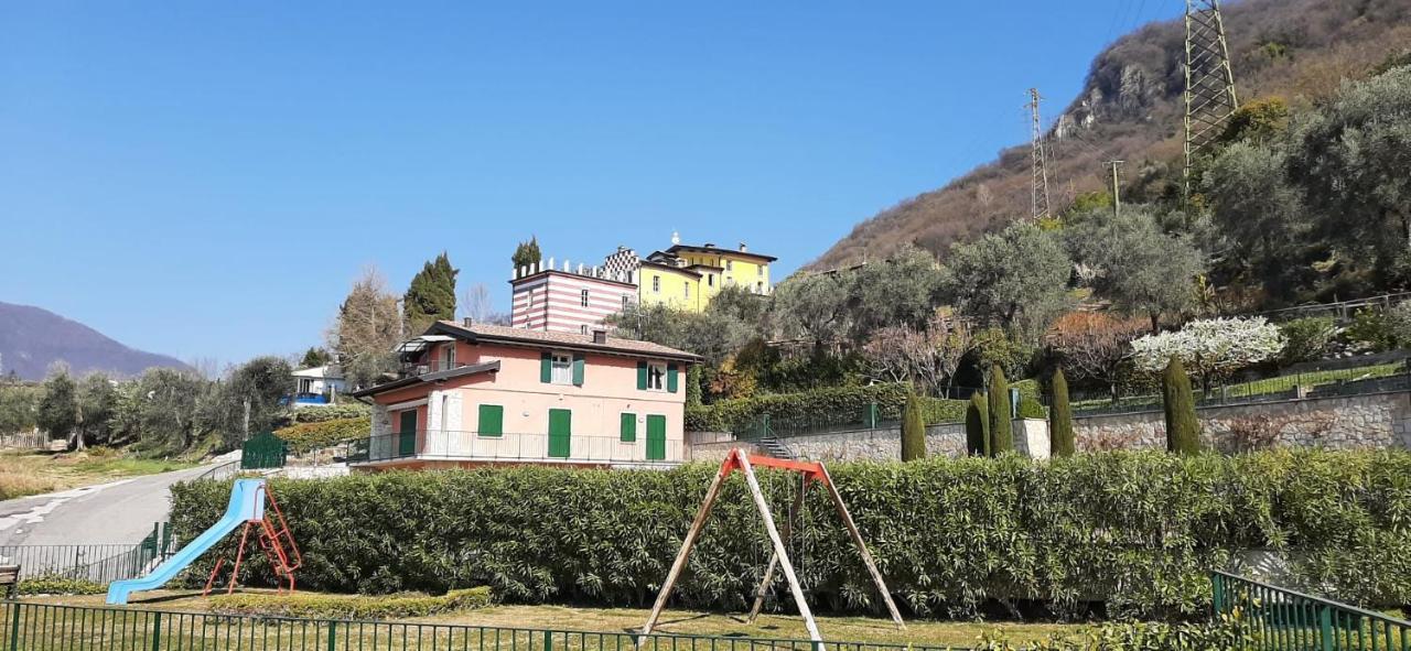 Holiday House Sole Salò Екстериор снимка